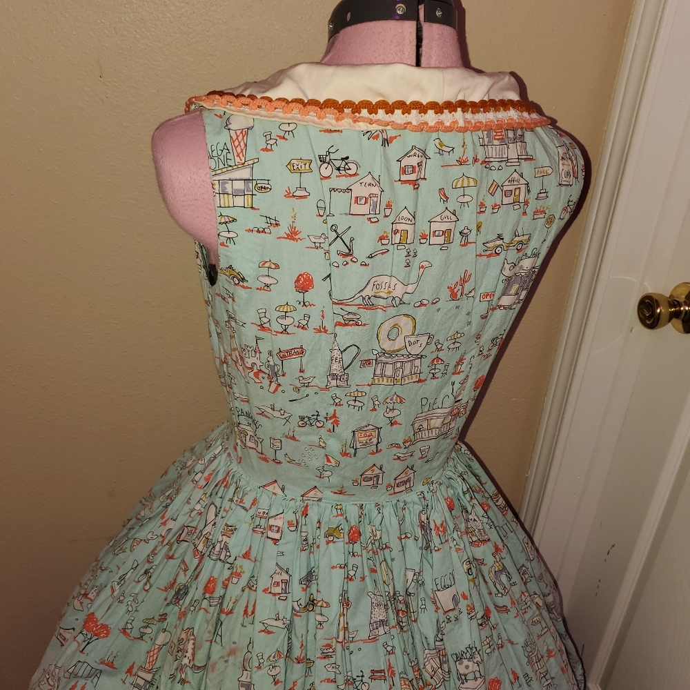 Custom 1950 dresses. - Picture 14 of 16